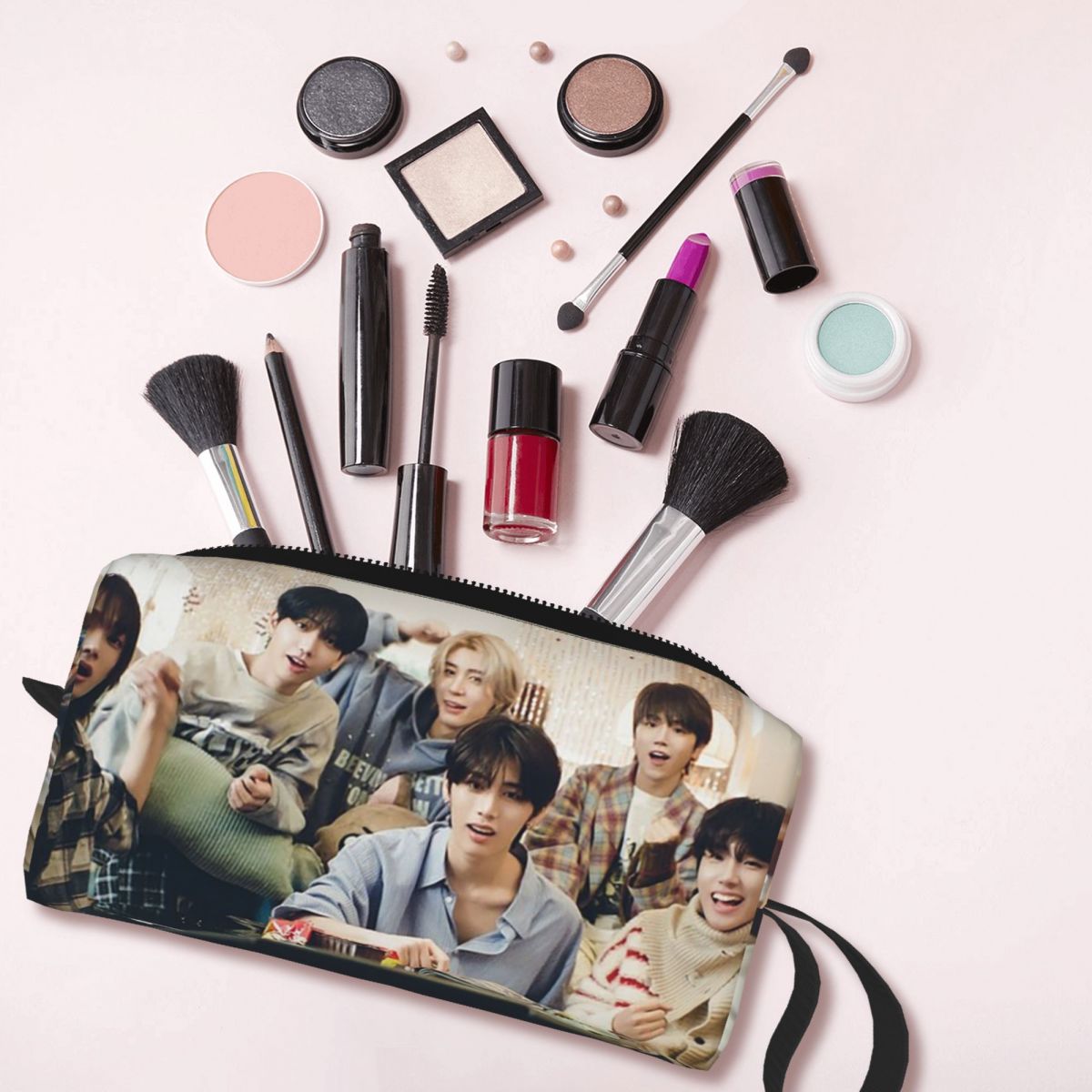 Boy Next Door KPOP Make-up-Tas – Women Bags Next Bewertung und Preis