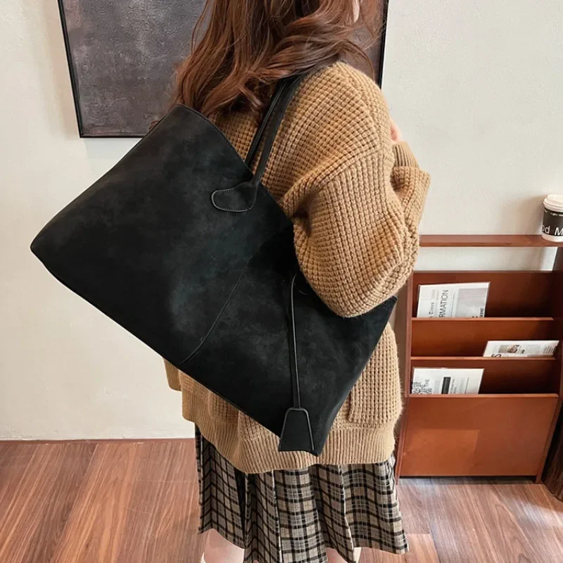 Faux-Wildleder, einfarbig, hoc – Women Bags 2026 Trends Bewertung und Preis