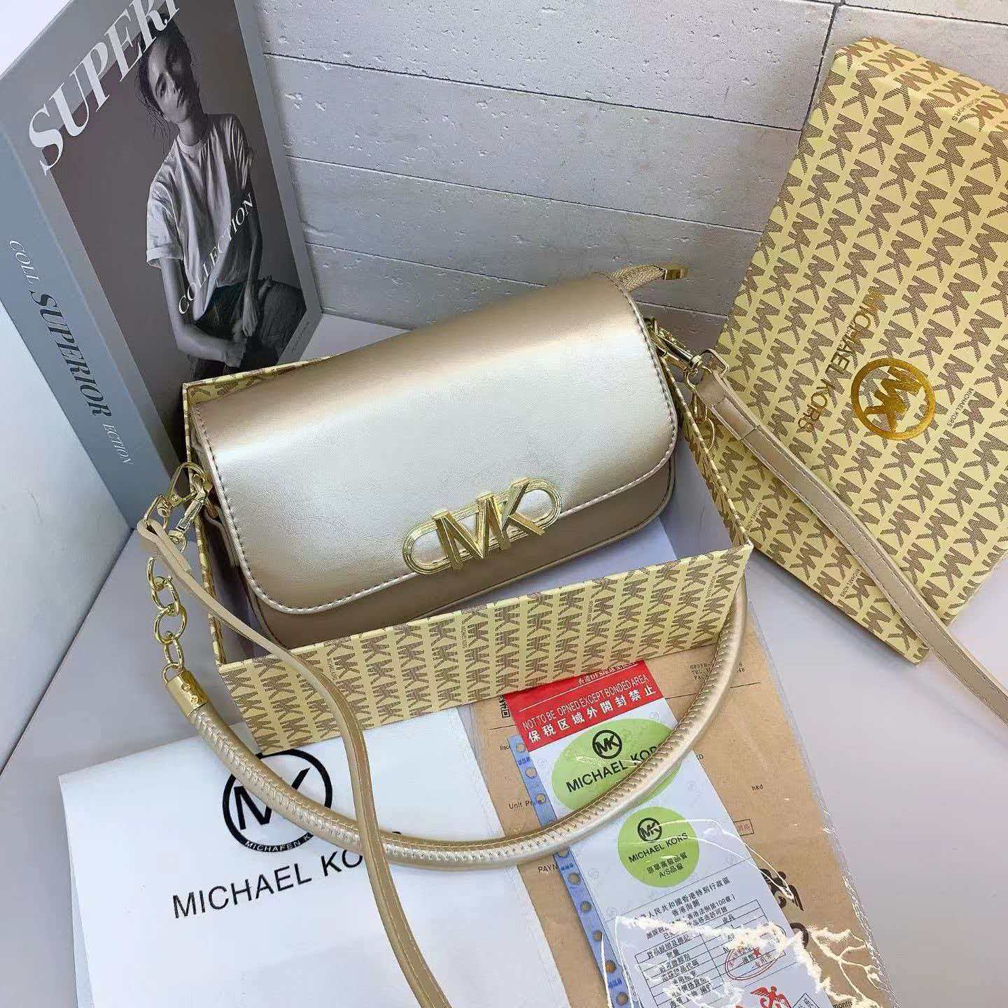 Michael Kors Damen-Kettentasch – Women'S Bags Michael Kors Bewertung und Preis