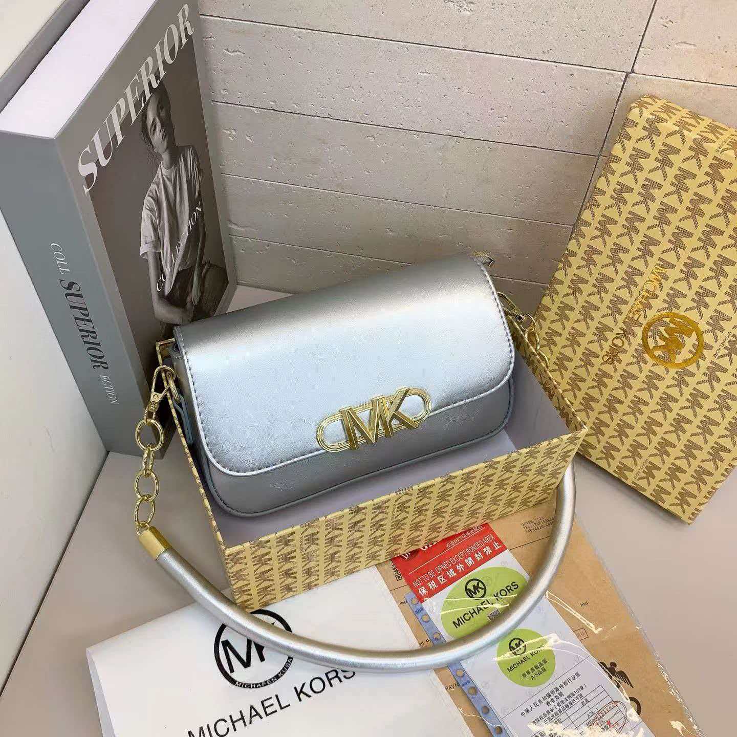 Michael Kors Damen-Kettentasch – Women'S Bags Michael Kors Bewertung und Preis